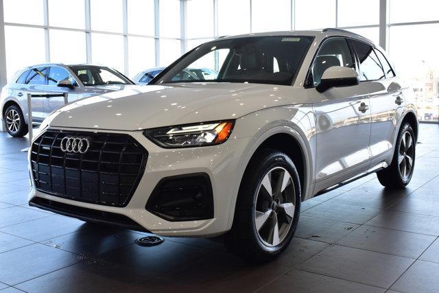 new 2025 Audi Q5 car, priced at $55,990