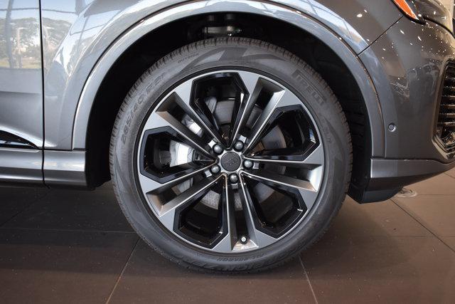new 2026 Audi Q7 car, priced at $81,995