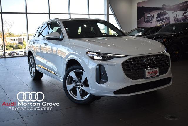 new 2025 Audi Q5 car, priced at $61,950