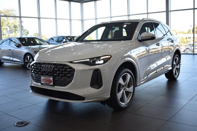 new 2025 Audi Q5 car, priced at $61,950