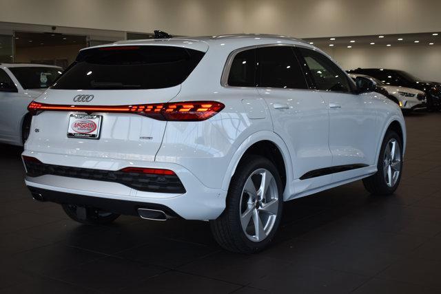 new 2025 Audi Q5 car, priced at $61,950