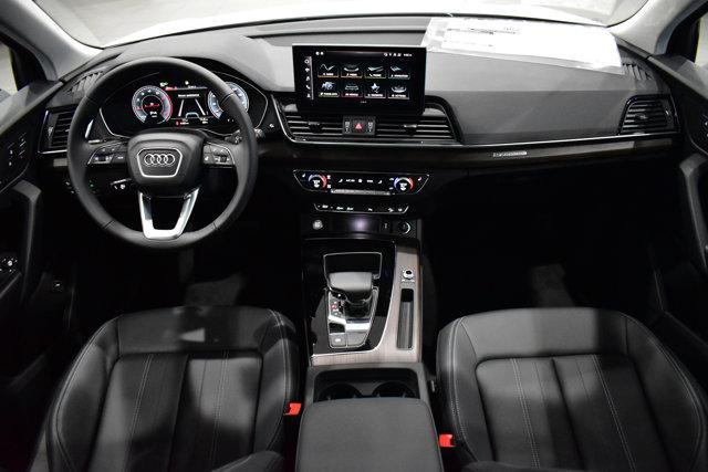 new 2025 Audi Q5 car, priced at $49,330