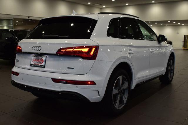 new 2025 Audi Q5 car, priced at $49,330