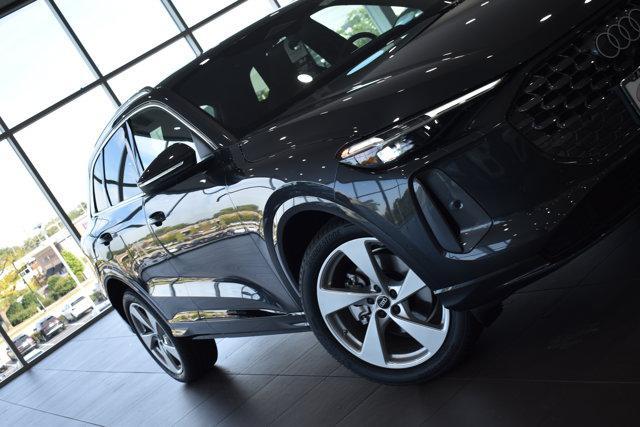 new 2025 Audi Q5 car, priced at $61,950