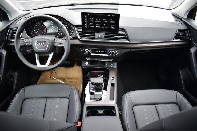 new 2025 Audi Q5 car, priced at $49,375