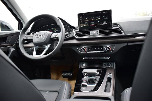 new 2025 Audi Q5 car, priced at $49,375