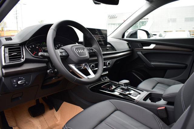 new 2025 Audi Q5 car, priced at $49,375