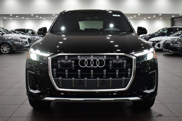 new 2025 Audi Q7 car, priced at $74,295