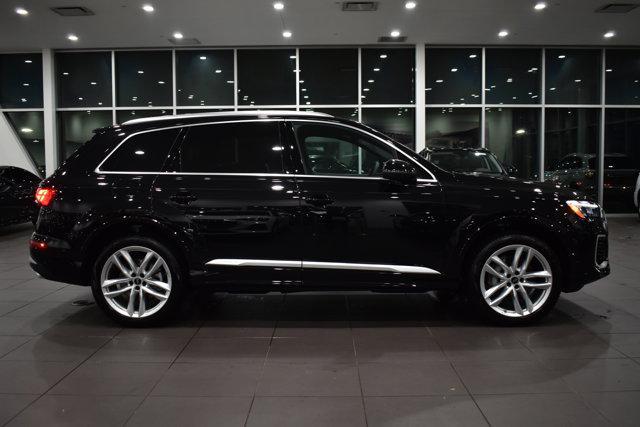 new 2025 Audi Q7 car, priced at $74,295