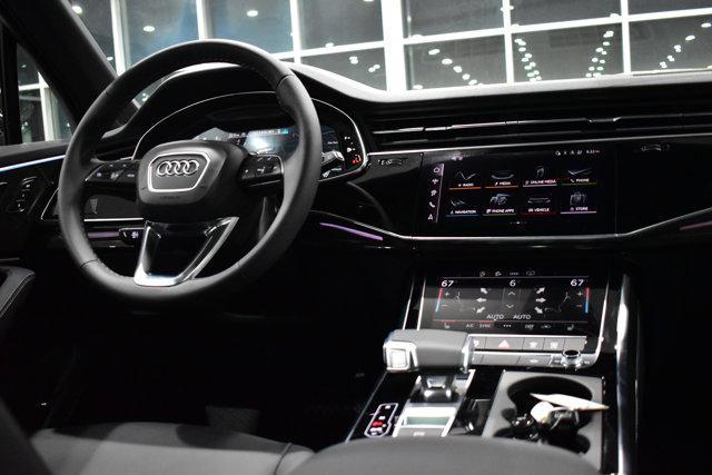 new 2025 Audi Q7 car, priced at $74,295