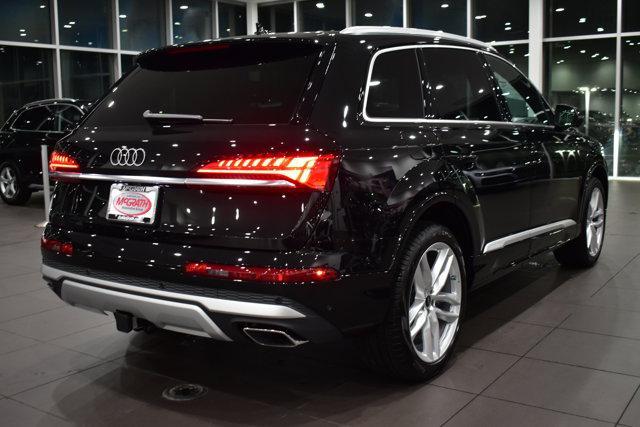 new 2025 Audi Q7 car, priced at $74,295