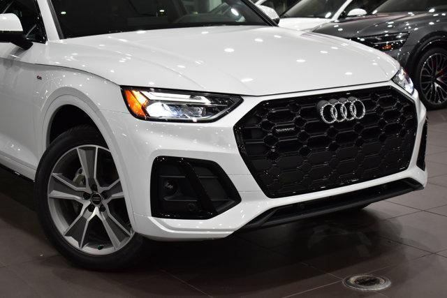 new 2025 Audi Q5 car, priced at $53,325