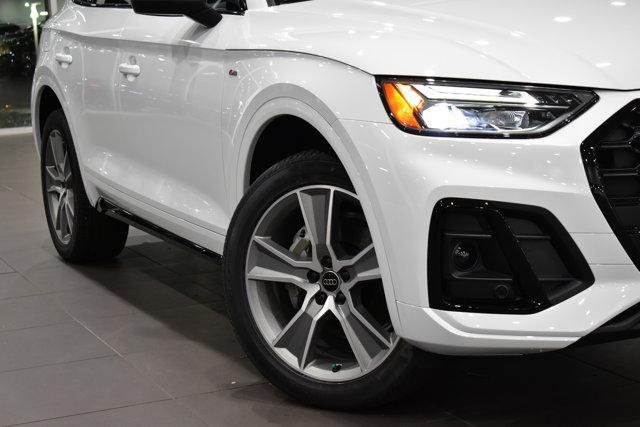 new 2025 Audi Q5 car, priced at $53,325