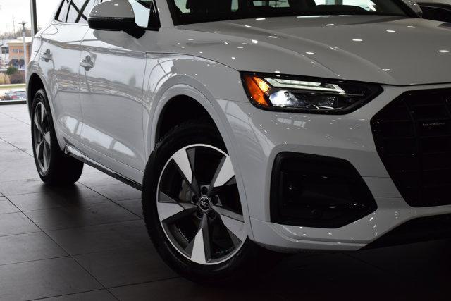 new 2025 Audi Q5 car, priced at $54,125