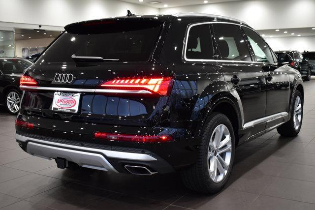 new 2025 Audi Q7 car, priced at $73,295