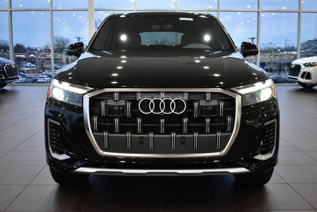 new 2025 Audi Q7 car, priced at $73,295