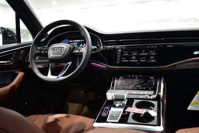 new 2025 Audi Q7 car, priced at $73,295