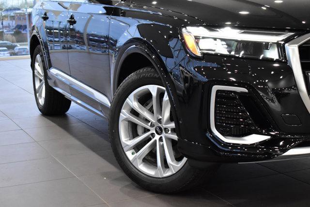 new 2025 Audi Q7 car, priced at $73,295