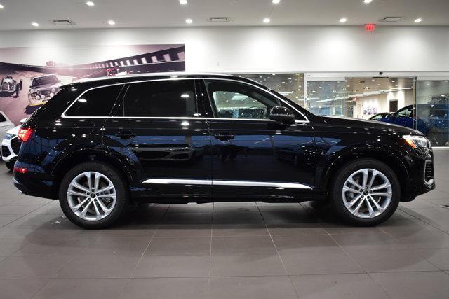 new 2025 Audi Q7 car, priced at $73,295