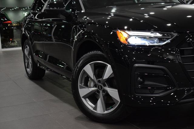 new 2025 Audi Q5 car, priced at $55,990