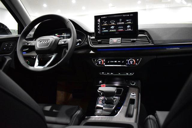 new 2025 Audi Q5 car, priced at $55,990