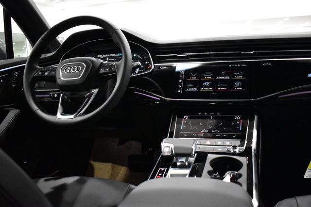 new 2025 Audi Q7 car, priced at $69,530