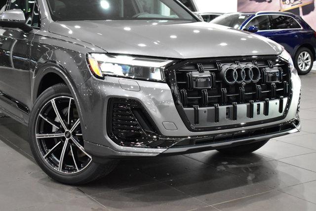 new 2025 Audi Q7 car, priced at $69,530