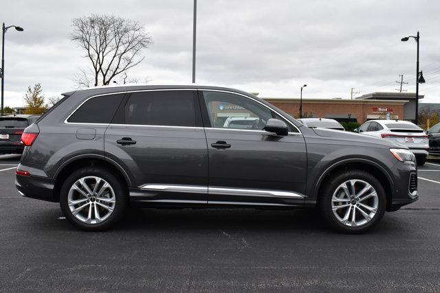 new 2025 Audi Q7 car, priced at $75,650