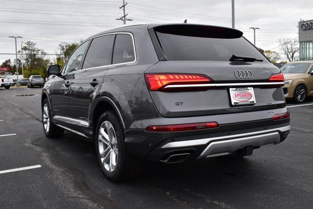 new 2025 Audi Q7 car, priced at $75,650