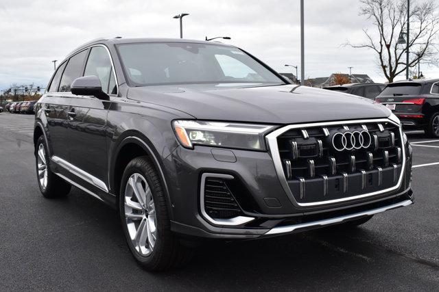 new 2025 Audi Q7 car, priced at $75,650