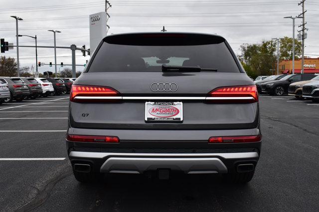 new 2025 Audi Q7 car, priced at $75,650