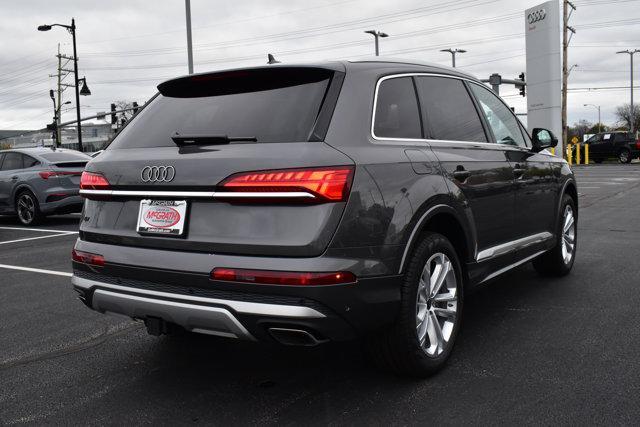 new 2025 Audi Q7 car, priced at $75,650