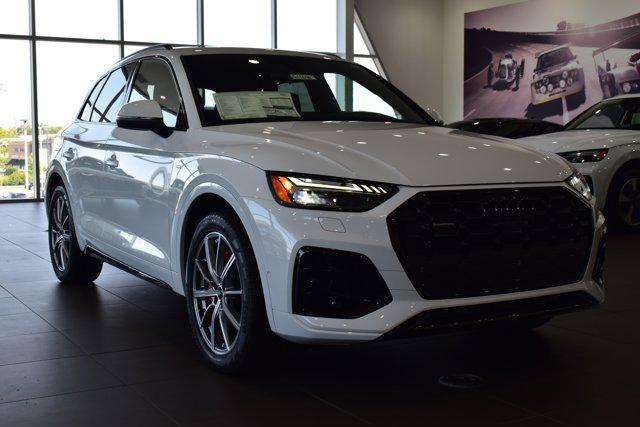 new 2024 Audi Q5 car, priced at $67,027