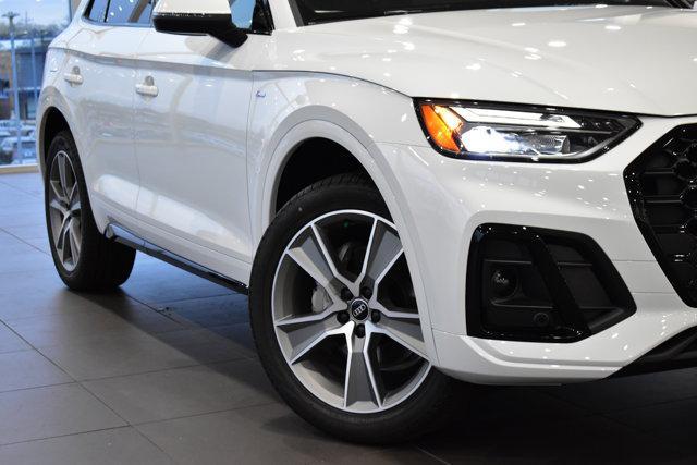 new 2025 Audi Q5 car, priced at $53,325