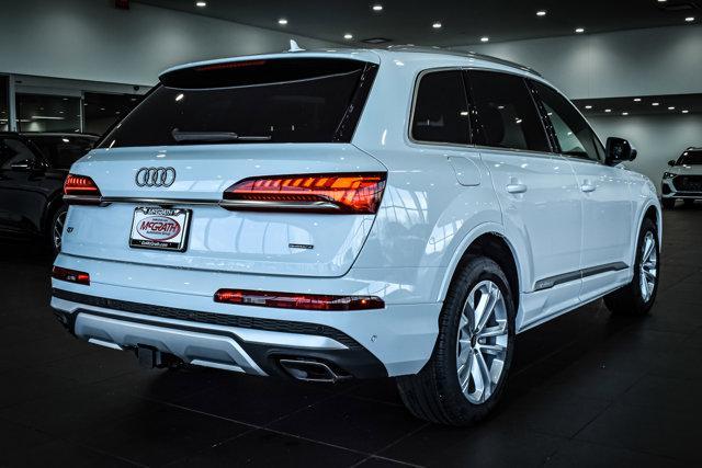 new 2025 Audi Q7 car, priced at $75,505