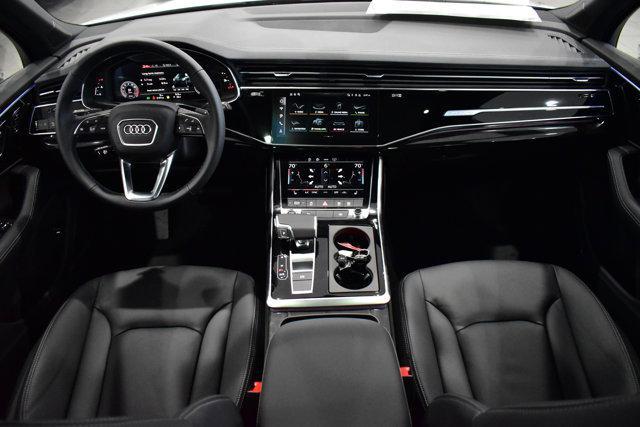 new 2025 Audi Q7 car, priced at $69,095