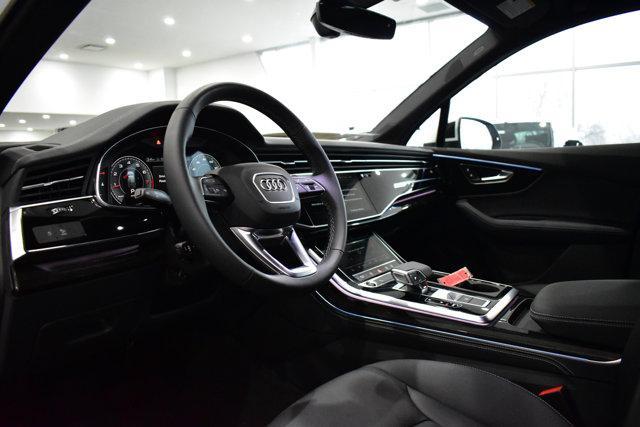 new 2025 Audi Q7 car, priced at $69,095