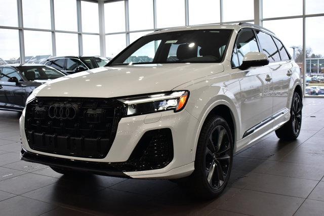 new 2025 Audi Q7 car, priced at $77,880