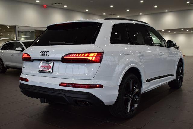 new 2025 Audi Q7 car, priced at $77,880