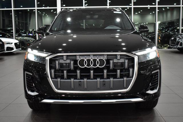 new 2025 Audi Q7 car, priced at $74,295