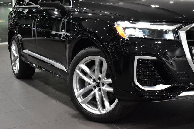 new 2025 Audi Q7 car, priced at $74,295