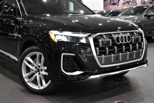 new 2025 Audi Q7 car, priced at $74,295