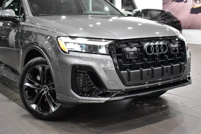 new 2025 Audi Q7 car, priced at $77,750