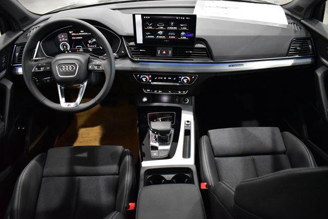 new 2025 Audi Q5 car, priced at $70,525