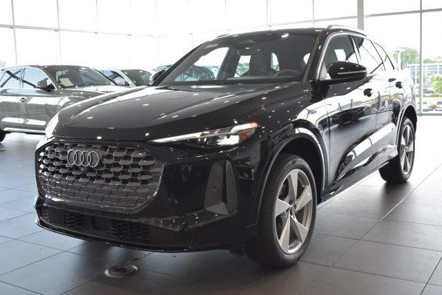 new 2025 Audi Q5 car, priced at $60,975