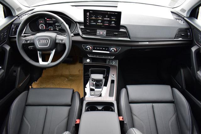 new 2025 Audi Q5 car, priced at $58,175