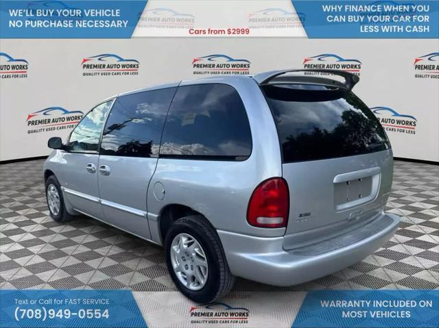 used 2000 Dodge Caravan car, priced at $2,999
