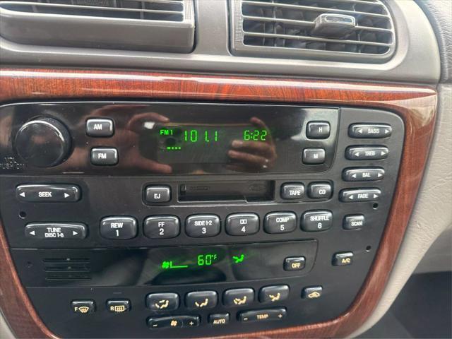 used 2007 Ford Taurus car, priced at $3,500