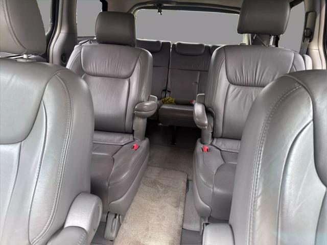 used 2004 Toyota Sienna car, priced at $3,500