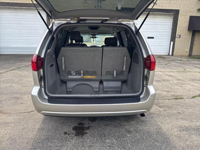 used 2004 Toyota Sienna car, priced at $3,500